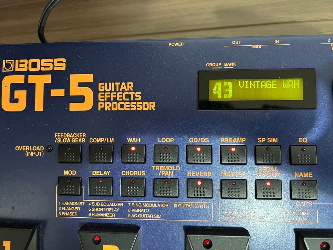 美品　BOSS マルチエフェクター　ＧＴ-５