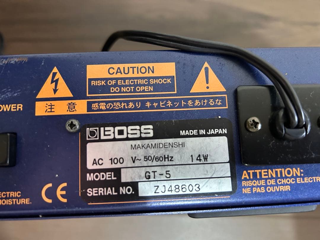 美品　BOSS マルチエフェクター　ＧＴ-５