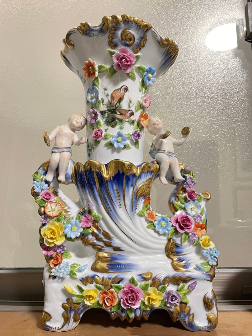 インテリア置物　エンジェル花瓶全長約４０センチ。