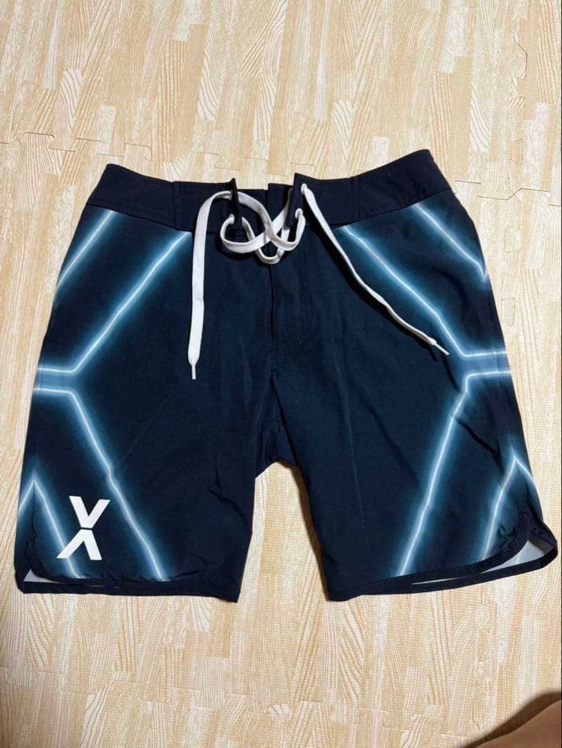 VEATM ネオン グラフィック サーフショーツ