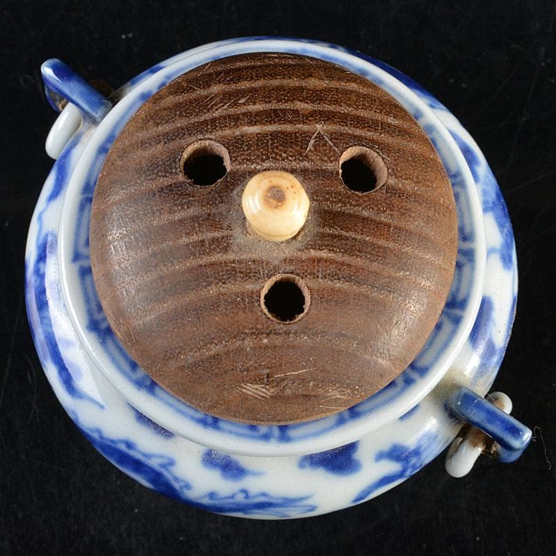 中国　青花　龍文　三足遊環香炉　小さな香炉　唐木蓋付　C　R5853