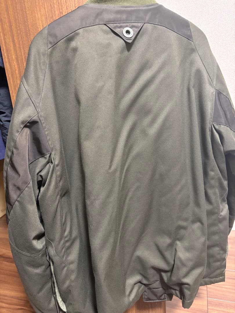 ホワイトマウンテニアリング　アウター　ジャケット　ダウン　カーキ　サイズ1