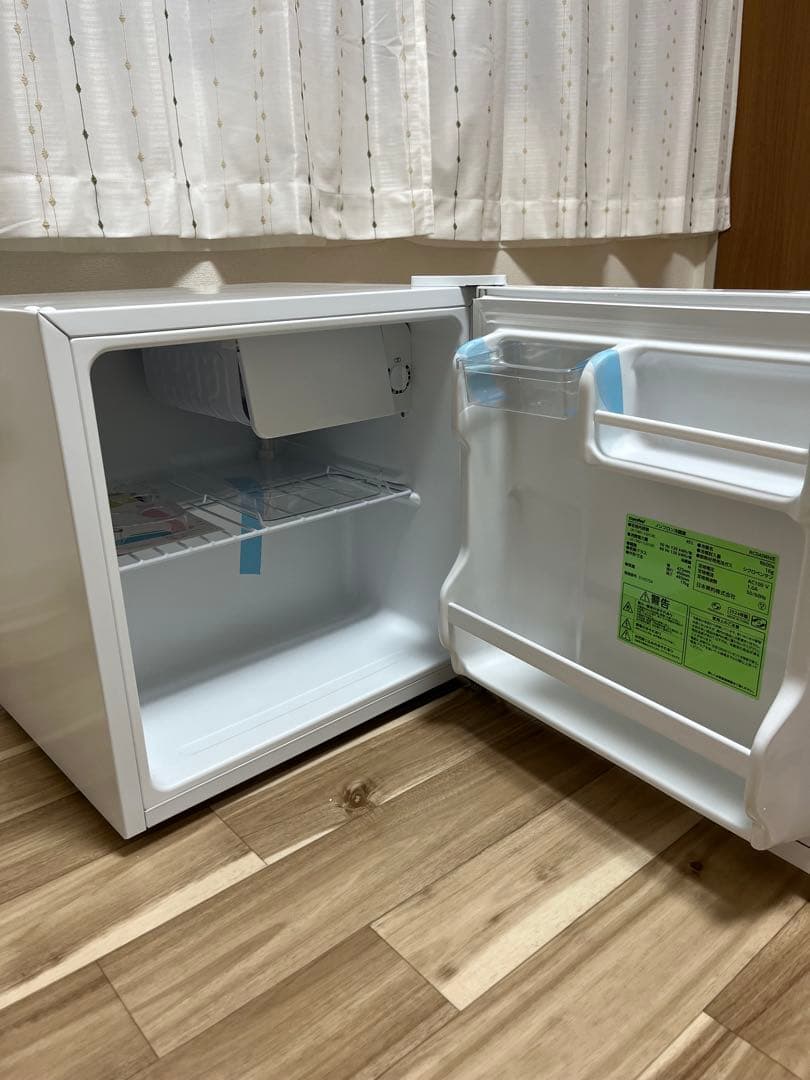 【送料込み】新品未使用 comfee 冷蔵庫 45ℓホワイト 冷凍室付き