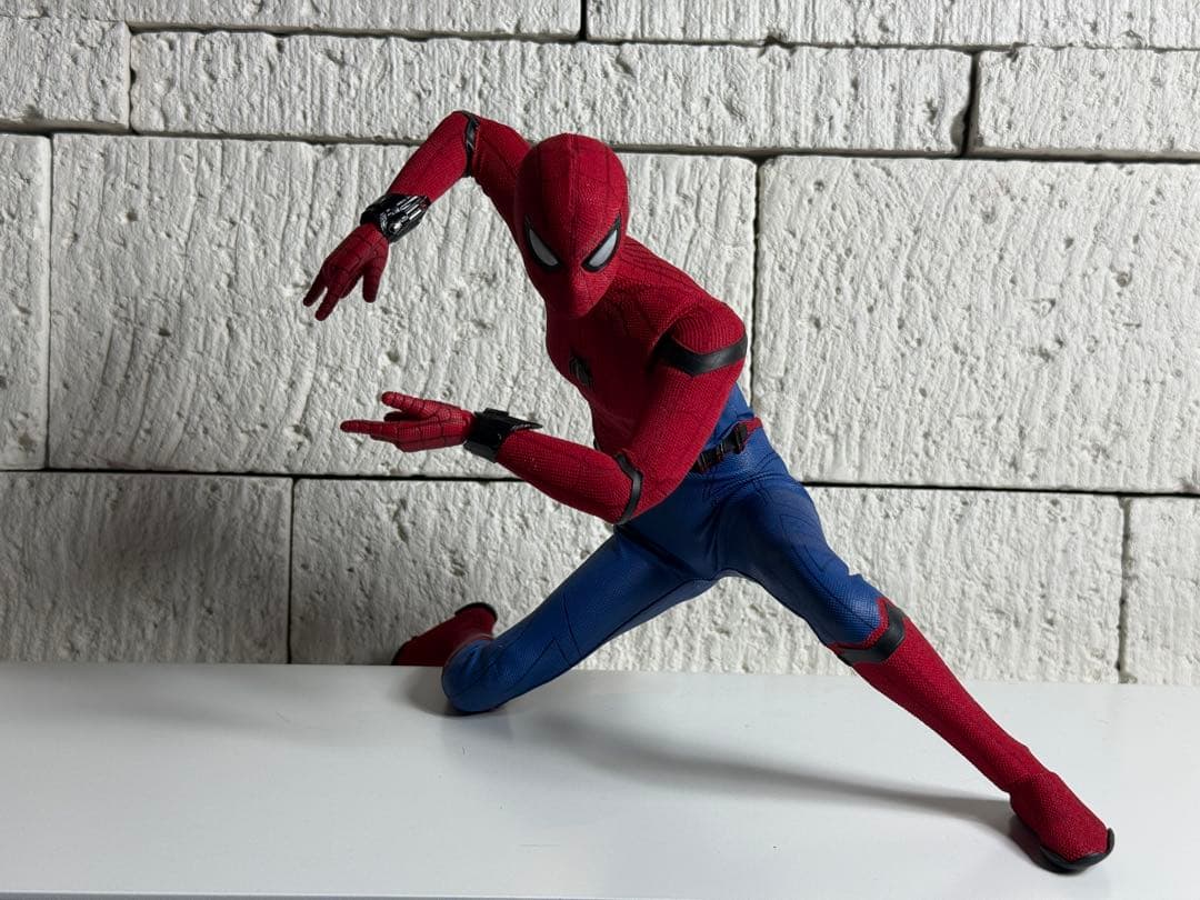 ホットトイズ　ムービーマスターピース スパイダーマン　ホームカミング　1/6