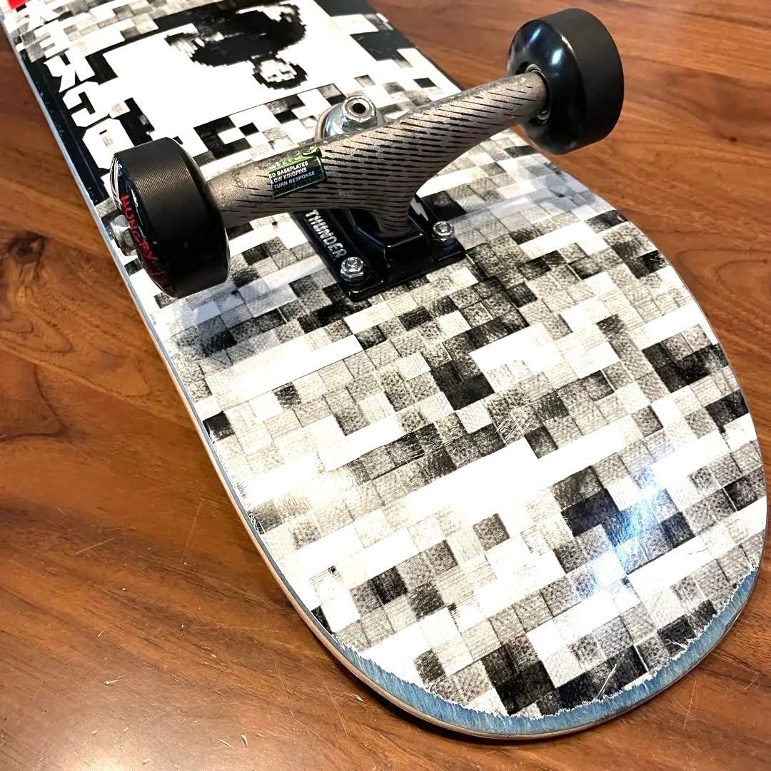 スケートボード　コンプリート　スケボー　8インチ サンダートラック　ホッケー