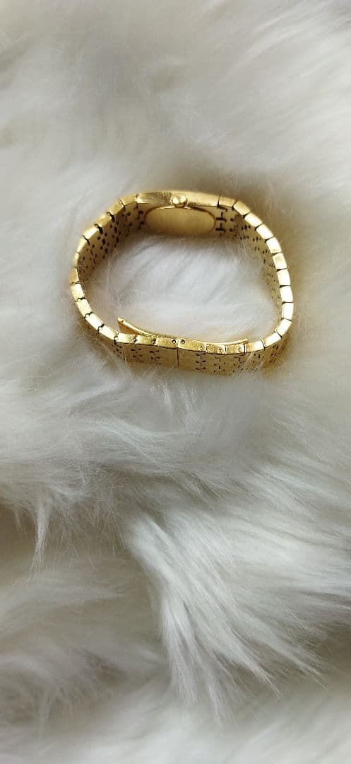 ChristianDior　腕時計　ゴールド