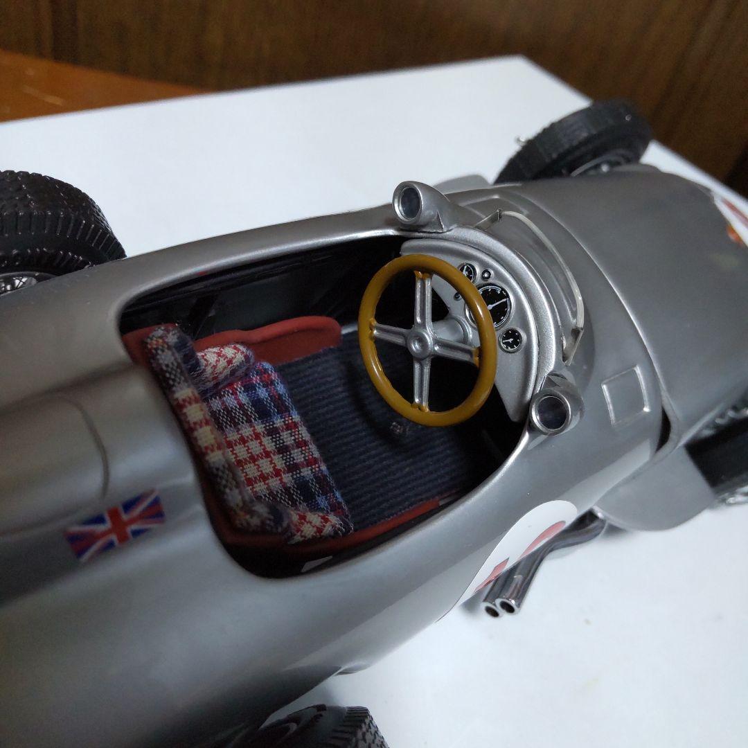 メルセデス・ベンツ W196 シルバーアロー モノポスト 1/18 シーエムシー