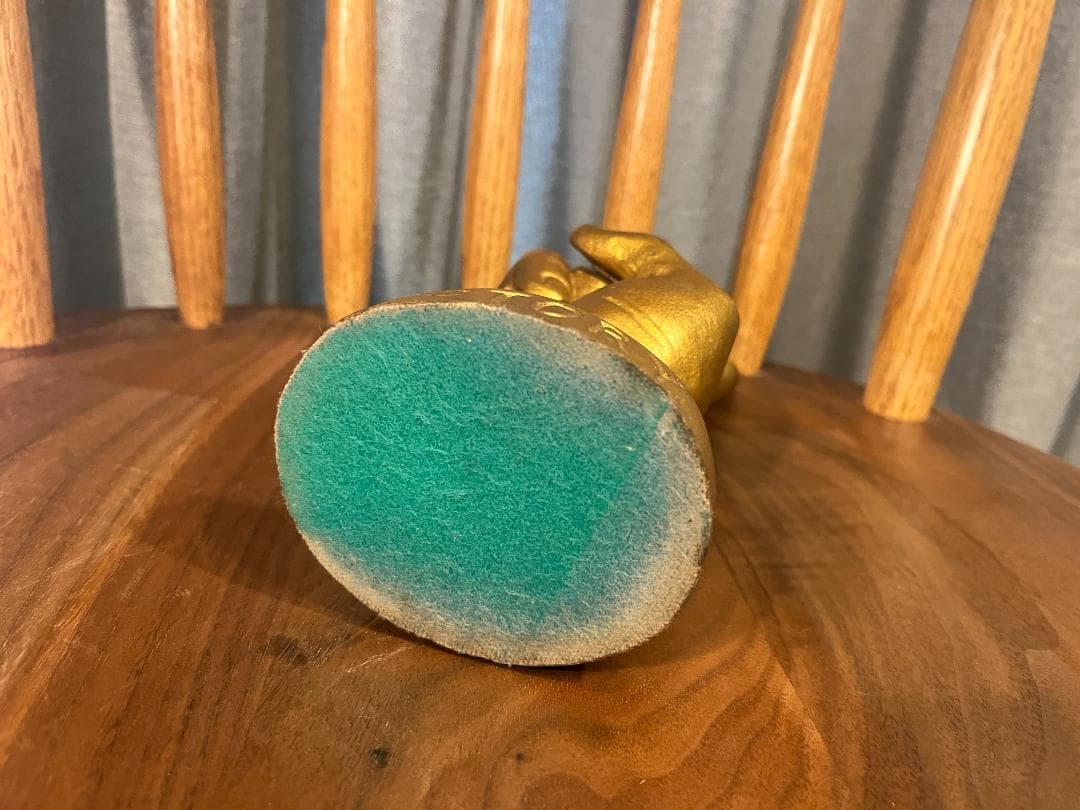 ビンテージ　ビクトリー　ピースサイン　ブロンズ像　クラブ英国屋　風俗店　昭和