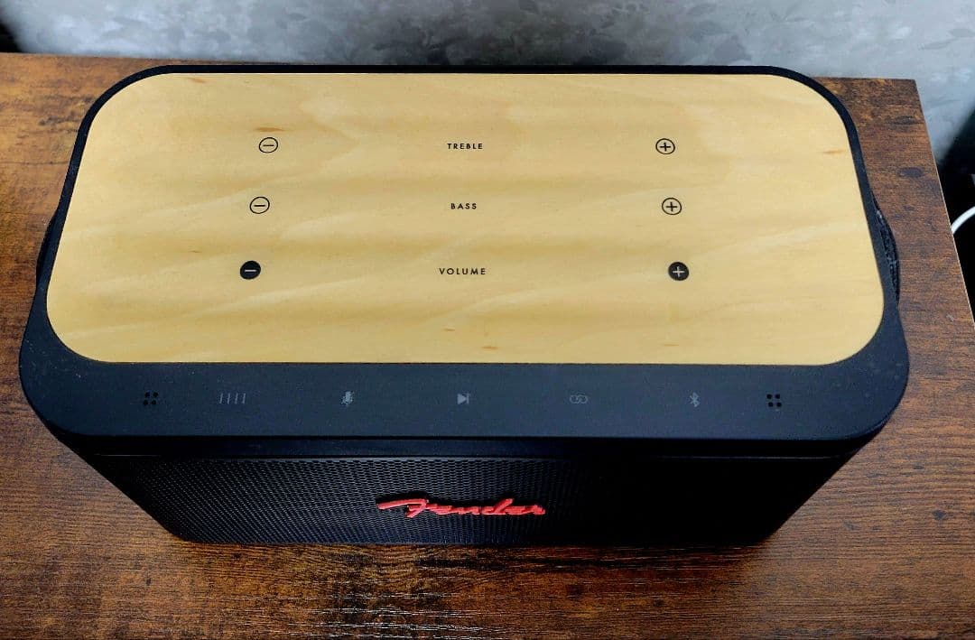 Fender RIFF Bluetoothスピーカー