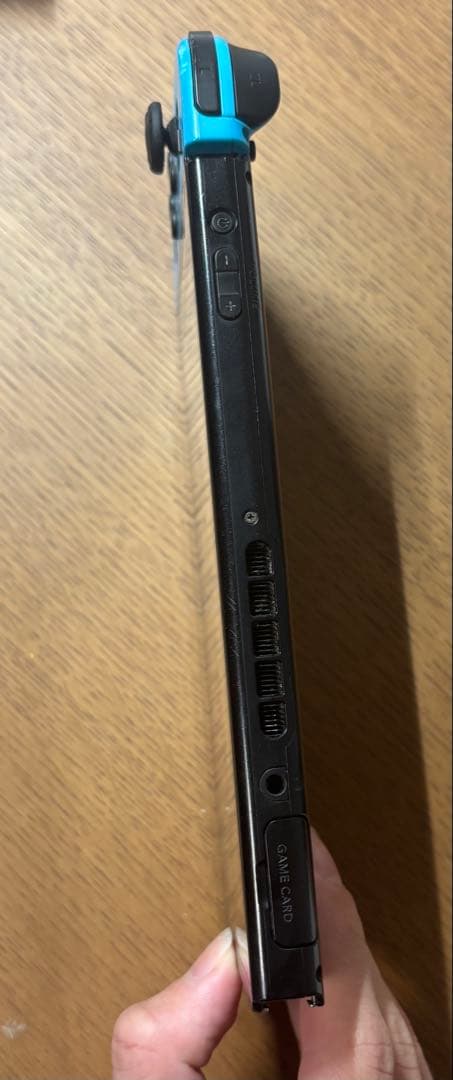 Nintendo Switch 本体ジョイコン付き