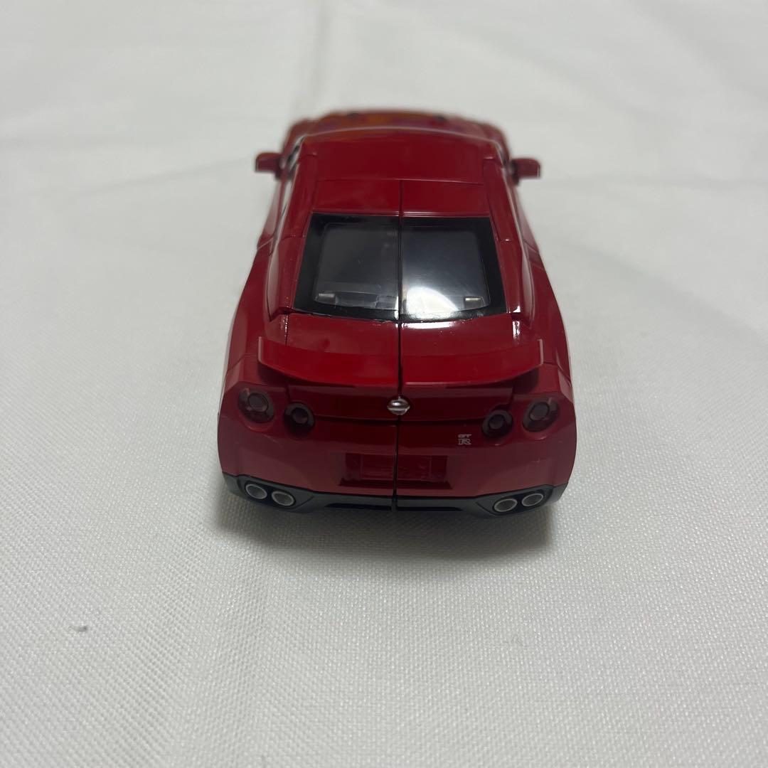 トランスフォーマーオルタニティ　NISSAN GT-R/コンボイ