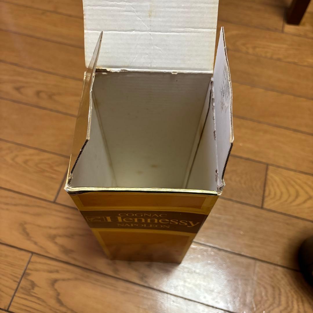 Hennessy Napoleon コニャック 750ml