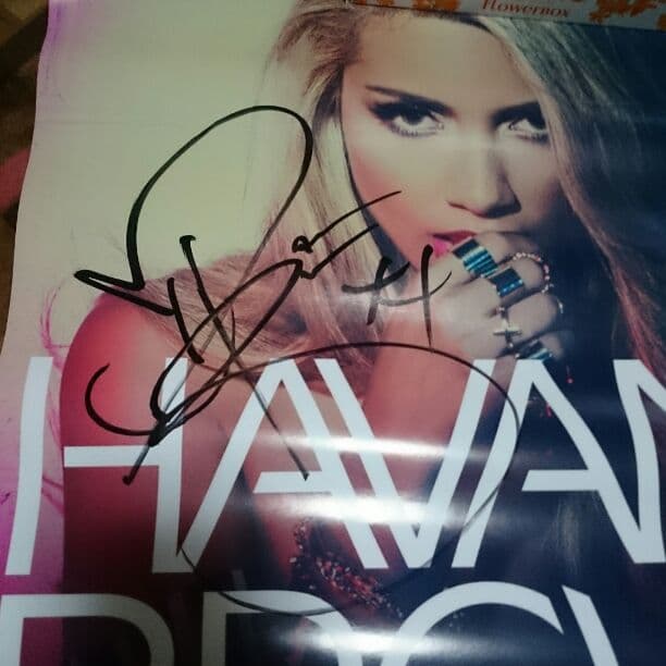 ハヴァナ・ブラウン  サイン入りポスター!!