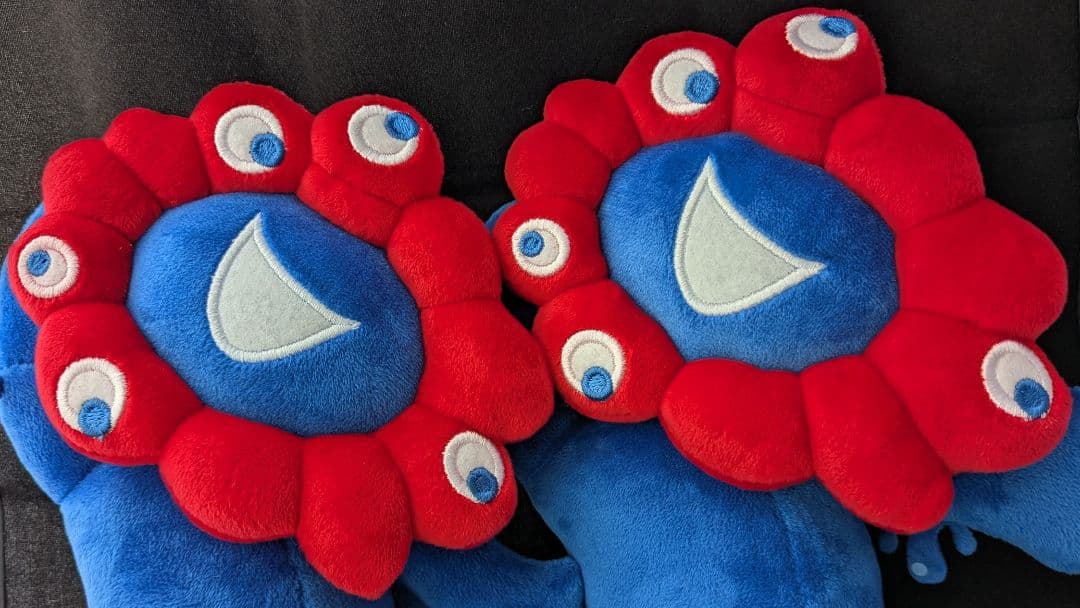 関西万博　ミャクミャクくじ３等のぬいぐるみ　２個とTech Worldの帽子2つ