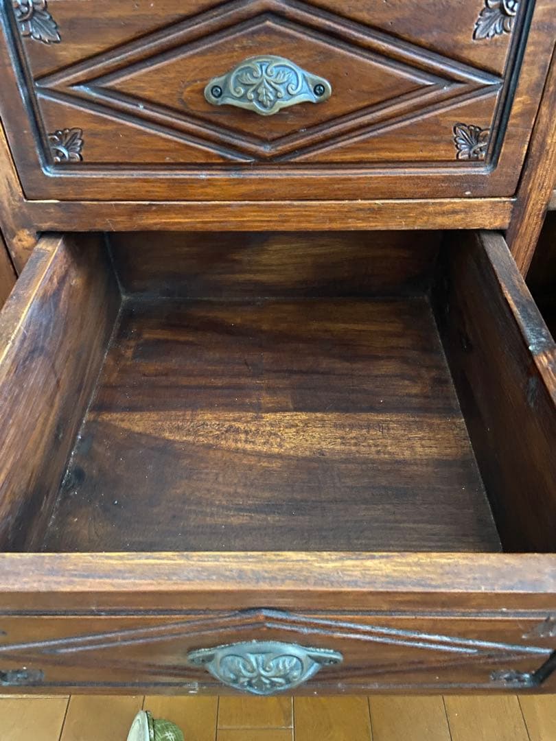 木製ヴィンテージキャビネット　アジアン風　サイドボード