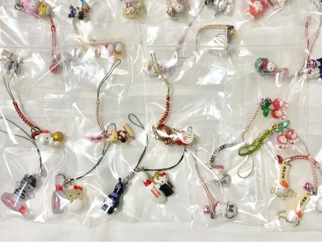 ご当地キティ　キーホルダー　ストラップ　ペン　170個セット　サンリオ