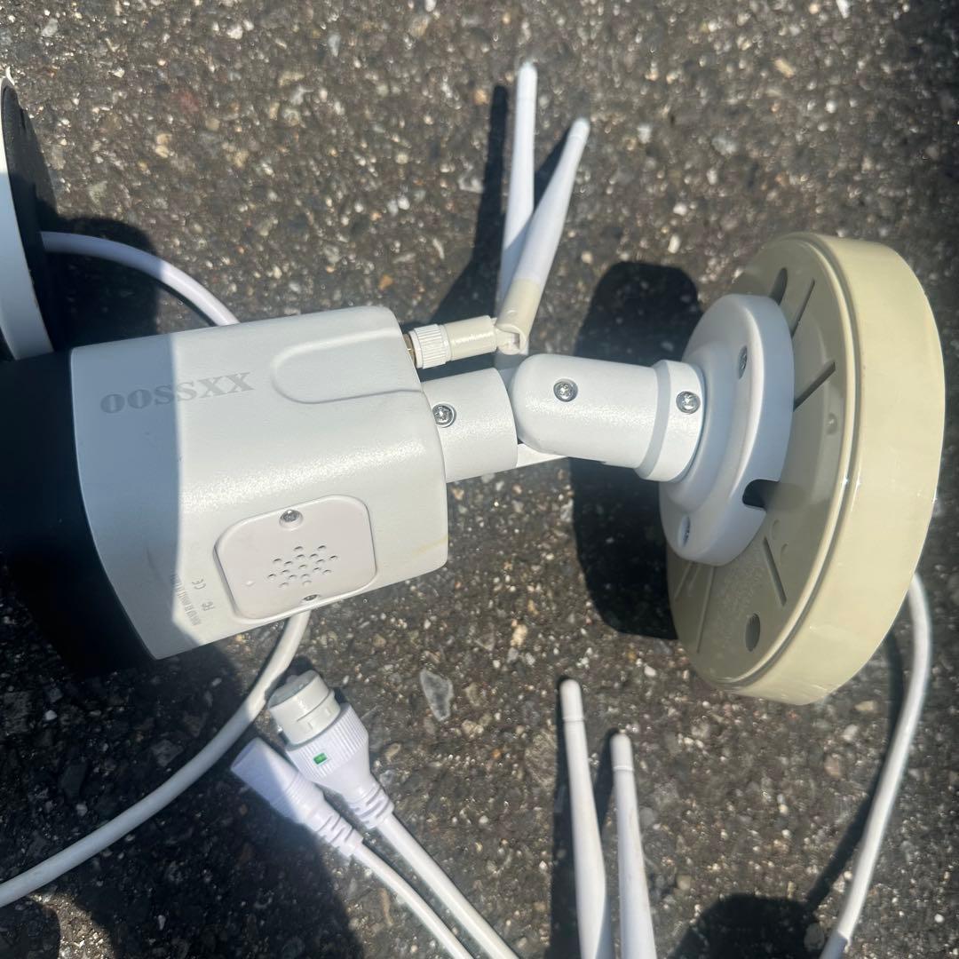 防犯カメラ　OOSSXX 10インチモニター付　4台