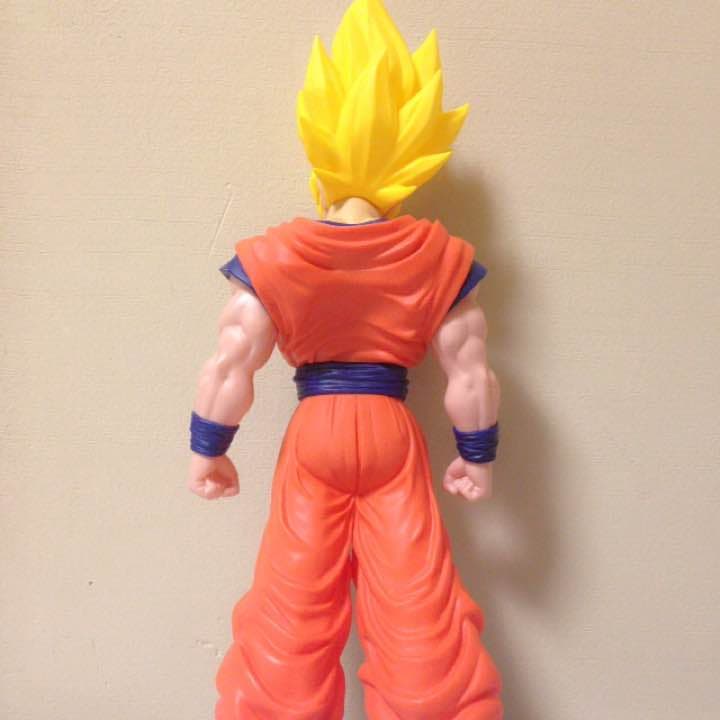 ヒカキンも購入！40センチ特大孫悟空フィギュア