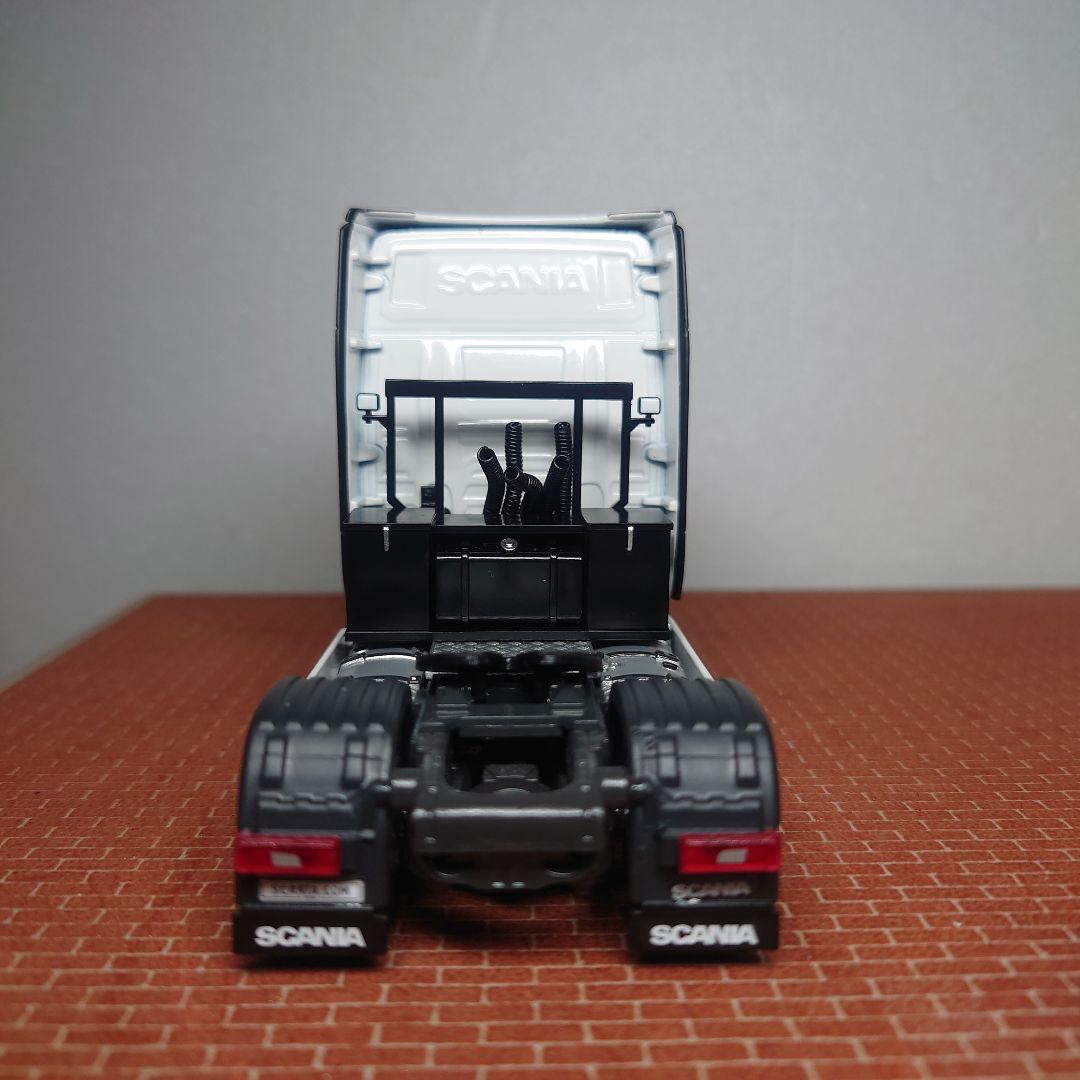 SCANIA 16輪トレーラー 自動あゆみ付(1/50) WSI トラック