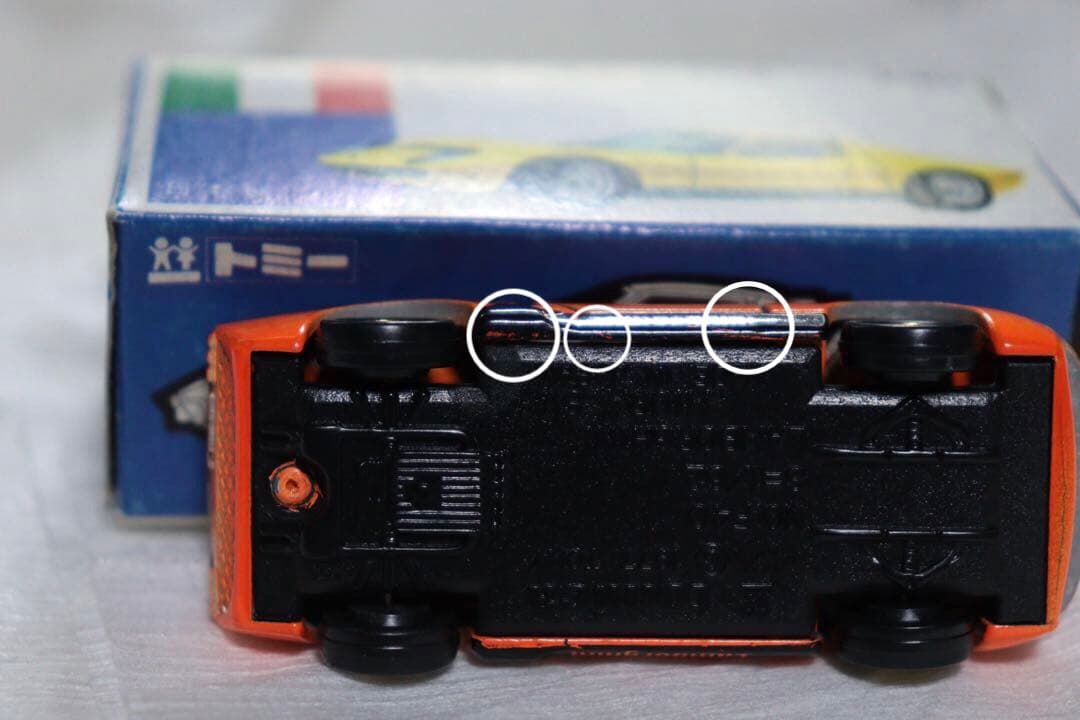 日本製　トミカ　外国車シリーズ　ランボルギーニ　ミウラ　SV F40 青箱