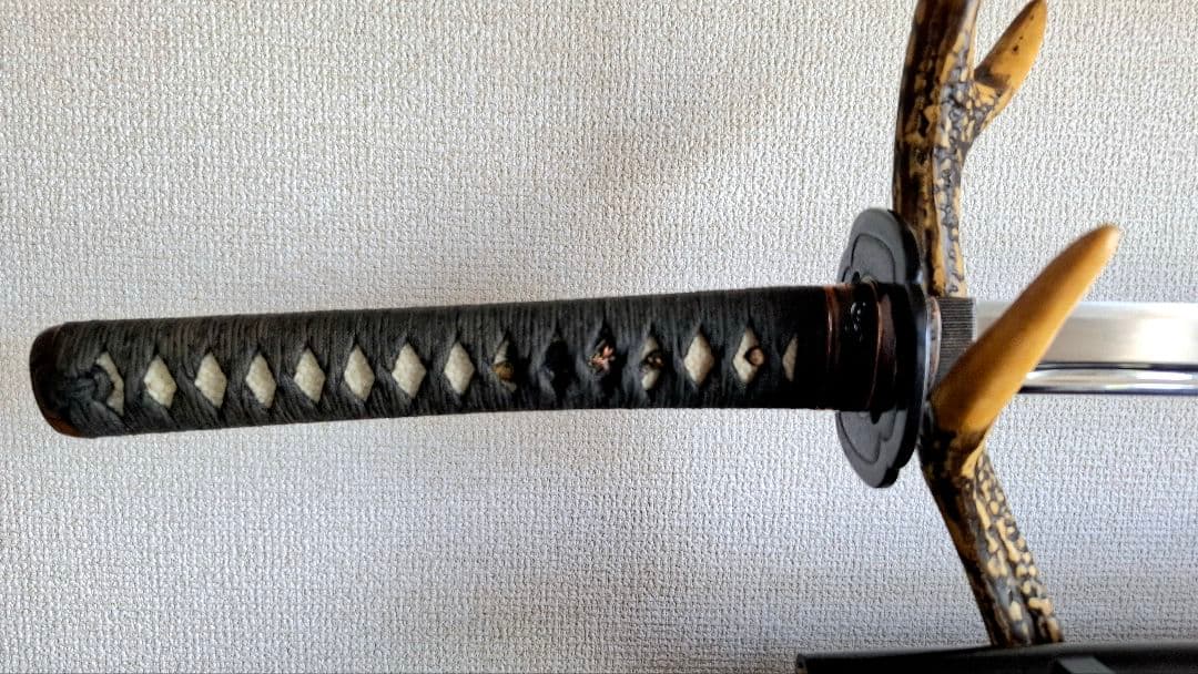 ※ワケアリ特価※　居合刀　2尺3寸　重さ930g（鞘払って）