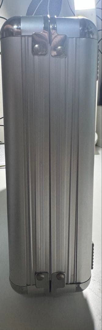 アルミ製シルバーケース