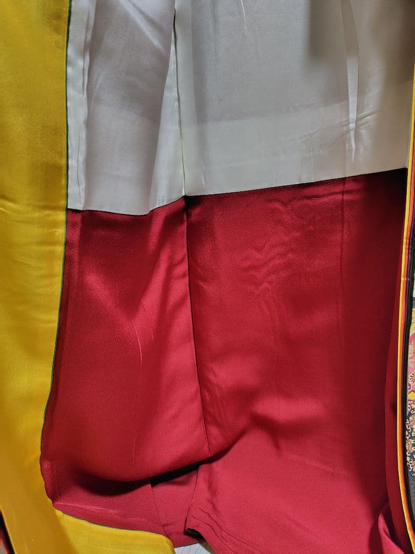 yukky★正絹　手描　暈し染　金彩　お振袖