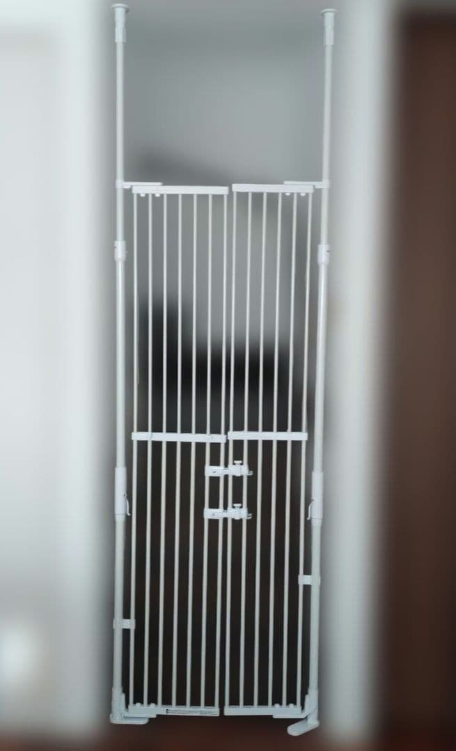 難アリ※のぼれんニャン スリムタイプ ペットゲート 伸縮可能 ドア付き
