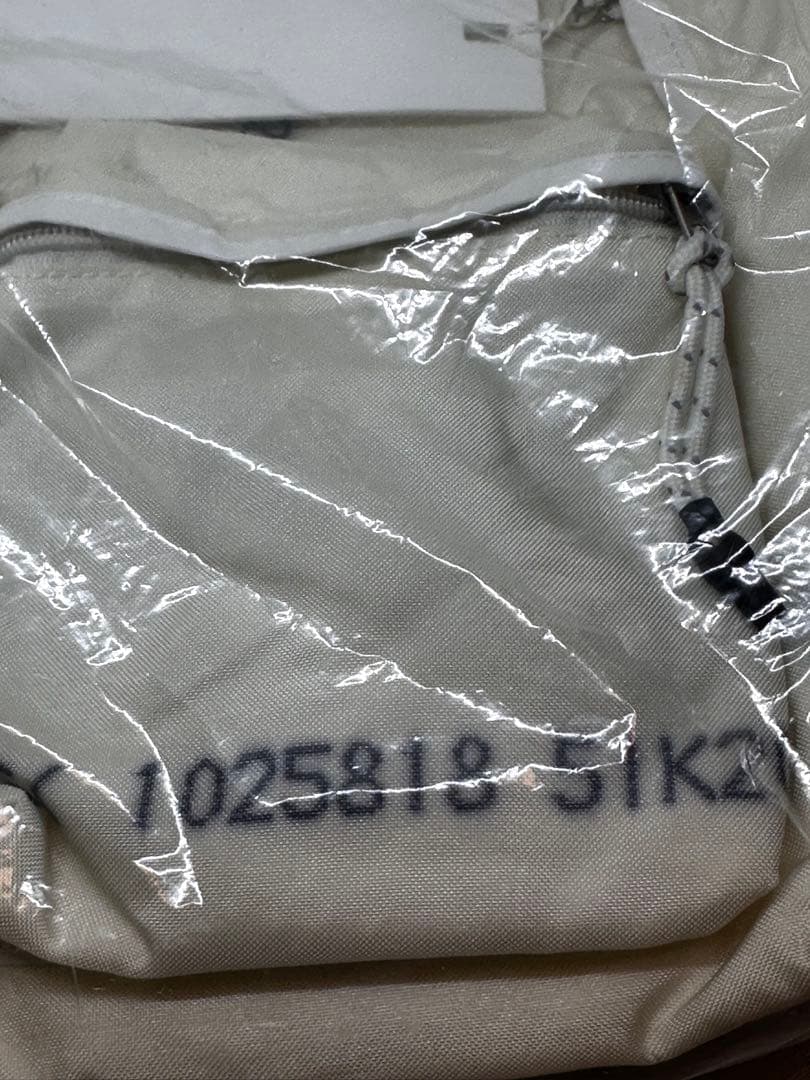 【未使用】BTS RECODE UPCYCLED BACKPACK V(テテ)