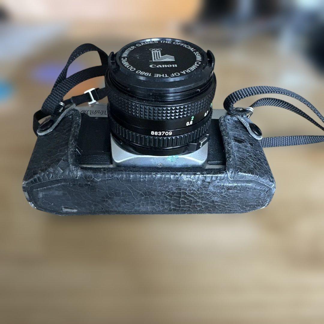 OLYMPUS OM-2 、Canon AV-1、Olympusケース付き