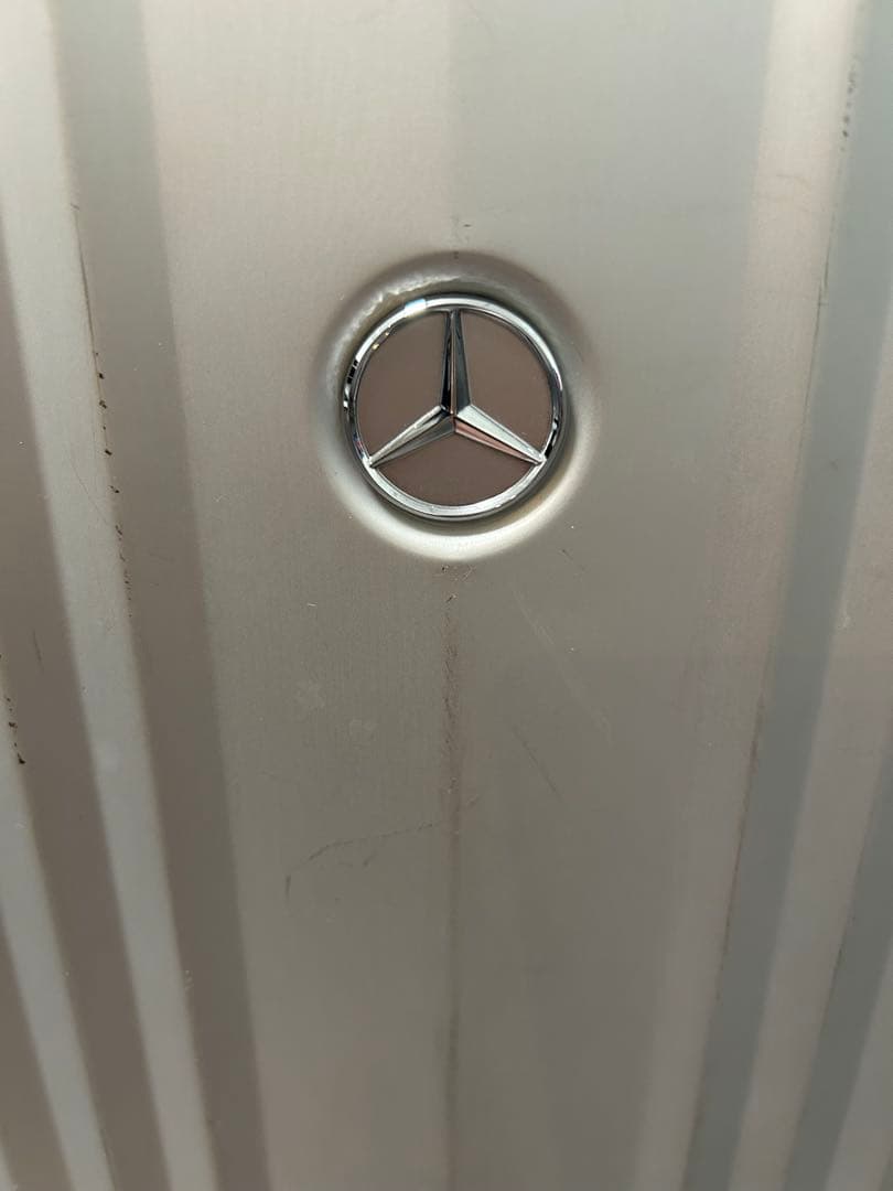 メルセデスベンツ スーツケース シルバーキャリーケース 65L 説明文必読