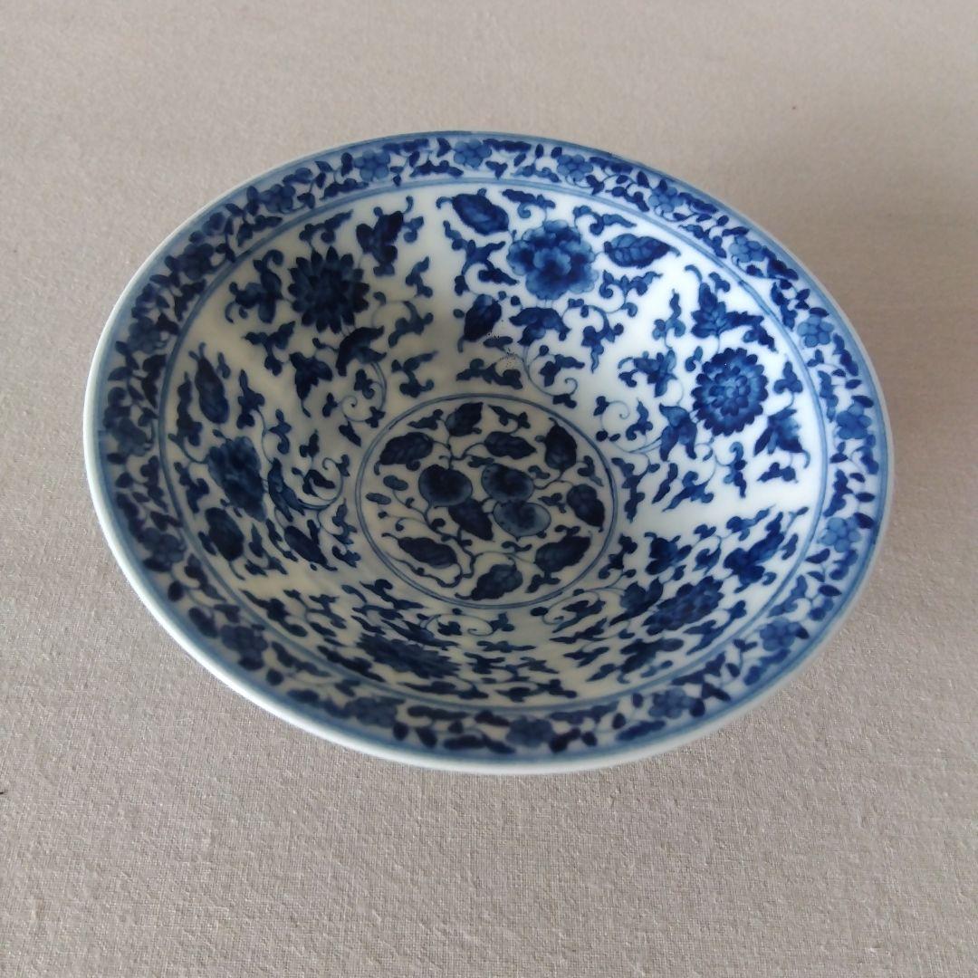 景徳鎮　青華　草花紋様碗