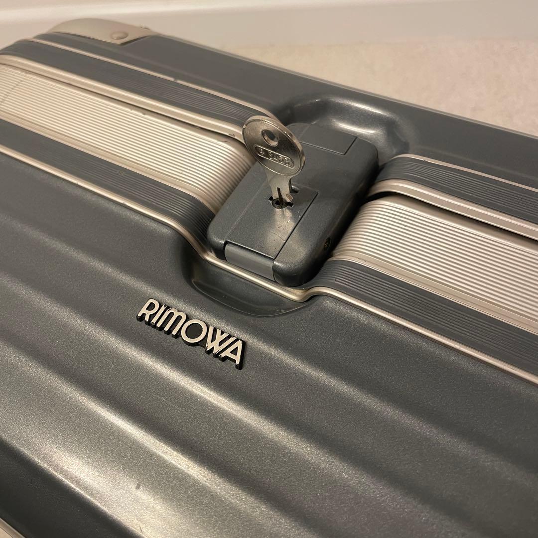 【美品】RIMOWA Limbo ビューティーケース 18L マットグレー 鍵付