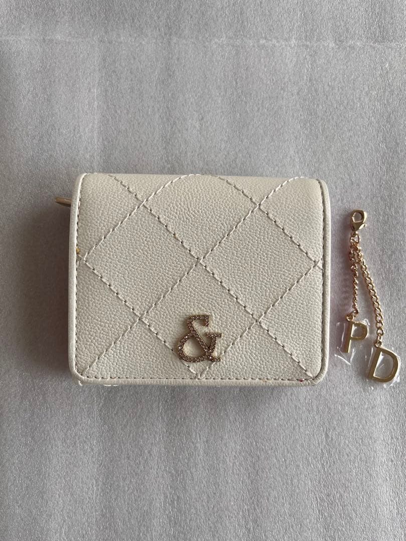PINKY&DIANNE ホワイト 二つ折り財布 未使用品