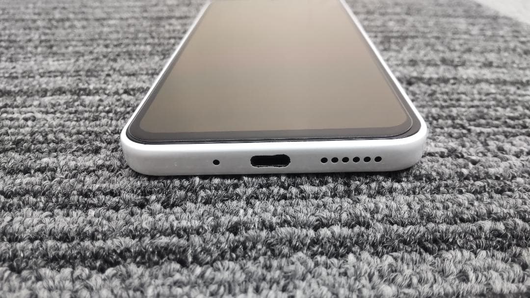 Libero 5G A202ZT SiM フリー 白 新品アダプター付属