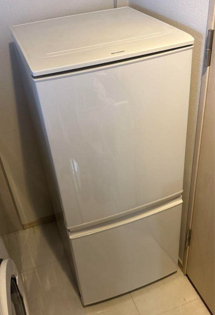 SHARP ノンフロン　冷凍冷蔵庫　SJ-D14A-W 2015年製