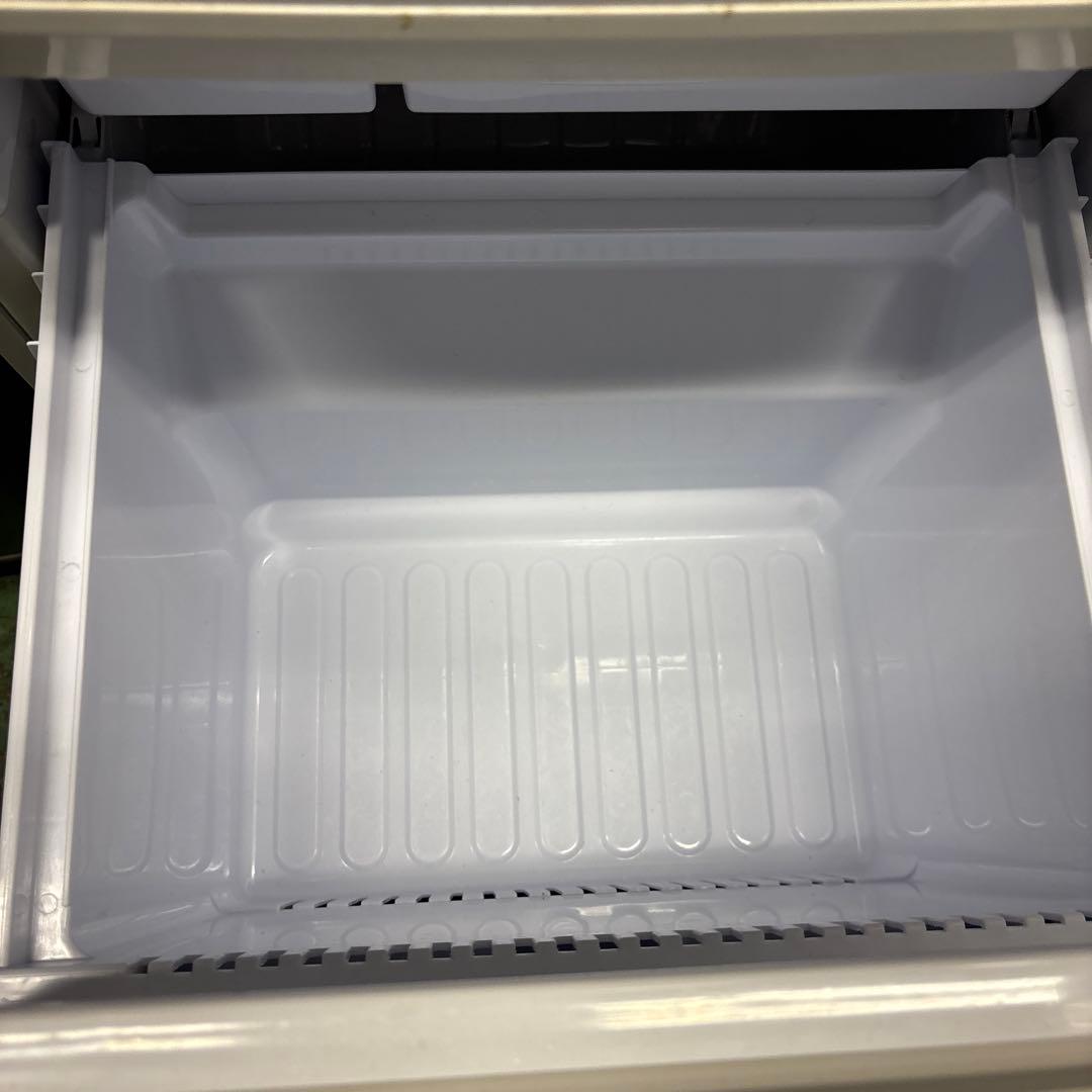 SHARP ノンフロン　冷凍冷蔵庫　SJ-D14A-W 2015年製