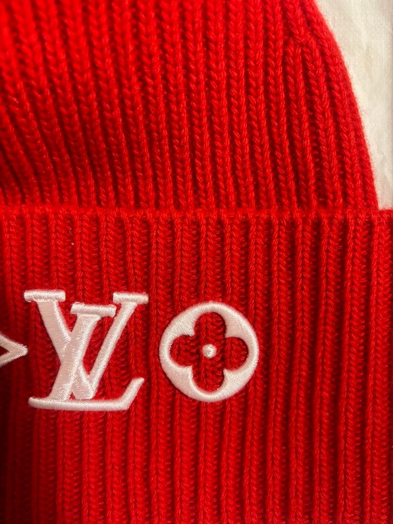 Louis Vuitton 赤 ニット帽　ユニセックス