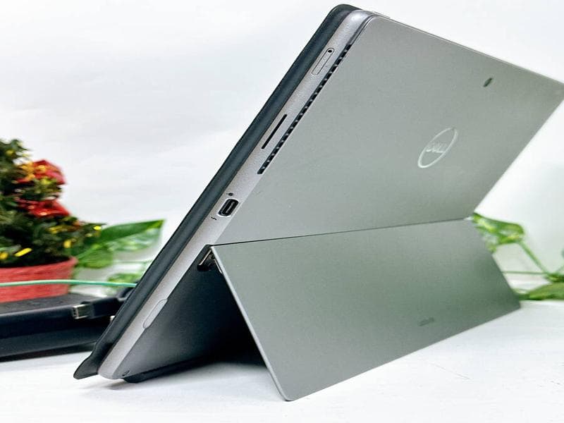 11世代i5搭載!!DELLタブレット/Latitude 7320/Win11