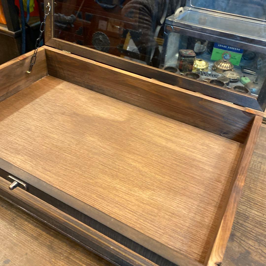 木製ガラスディスプレイケース②