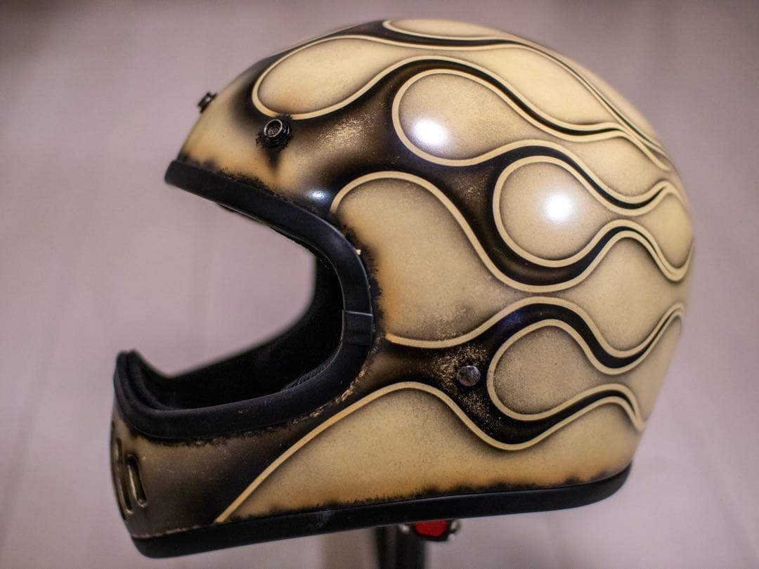 新品未使用　ビンテージ　オフロード　ヘルメット アイボリーエイジング黒フレア