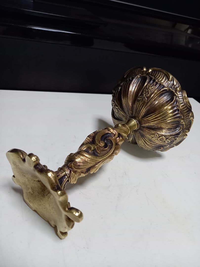 イタリア製　アンティーク　バロック　テーブル　トレー　重厚　無垢　真鍮製