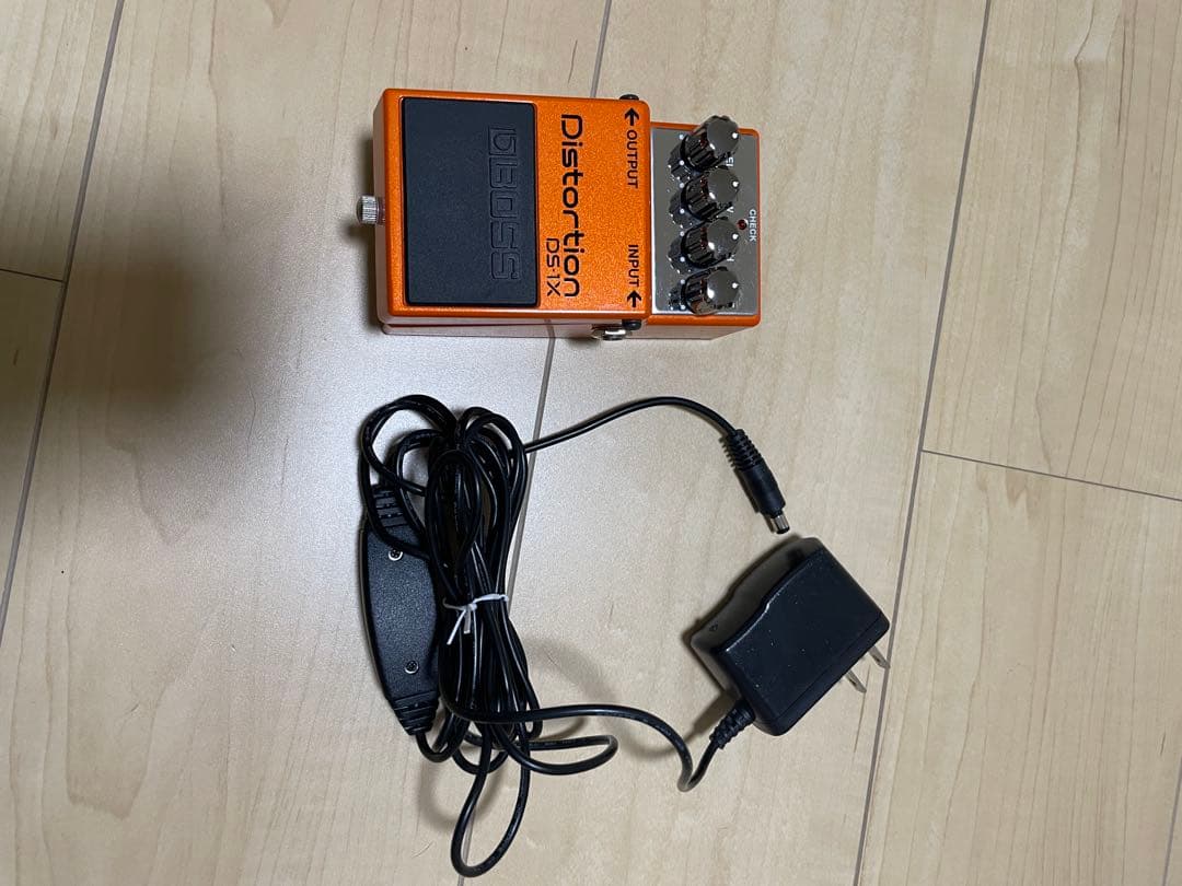 BOSS DS-1X ディストーションエフェクター ACアダプター付