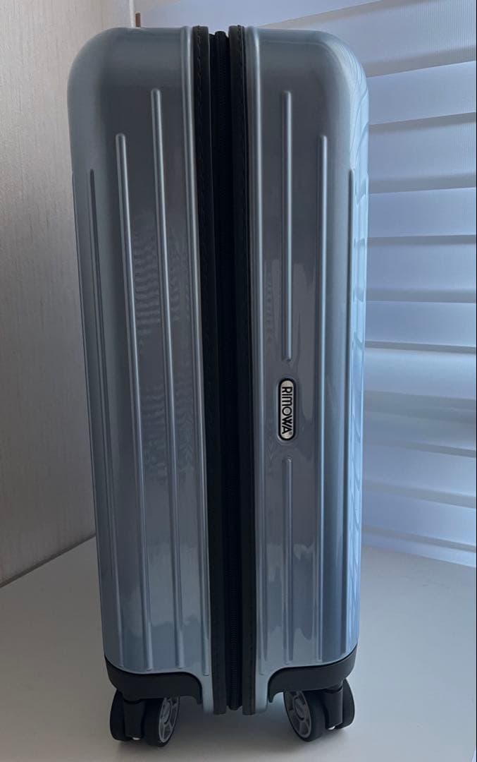 極美品　リモワ スーツケース　サルサエアー 33L TSAロック アイスブルー