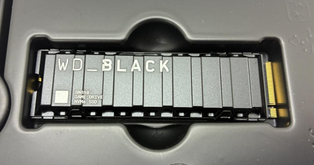 PS5対応 WD SN850 1TB NVMe SSD ヒートシンク付き