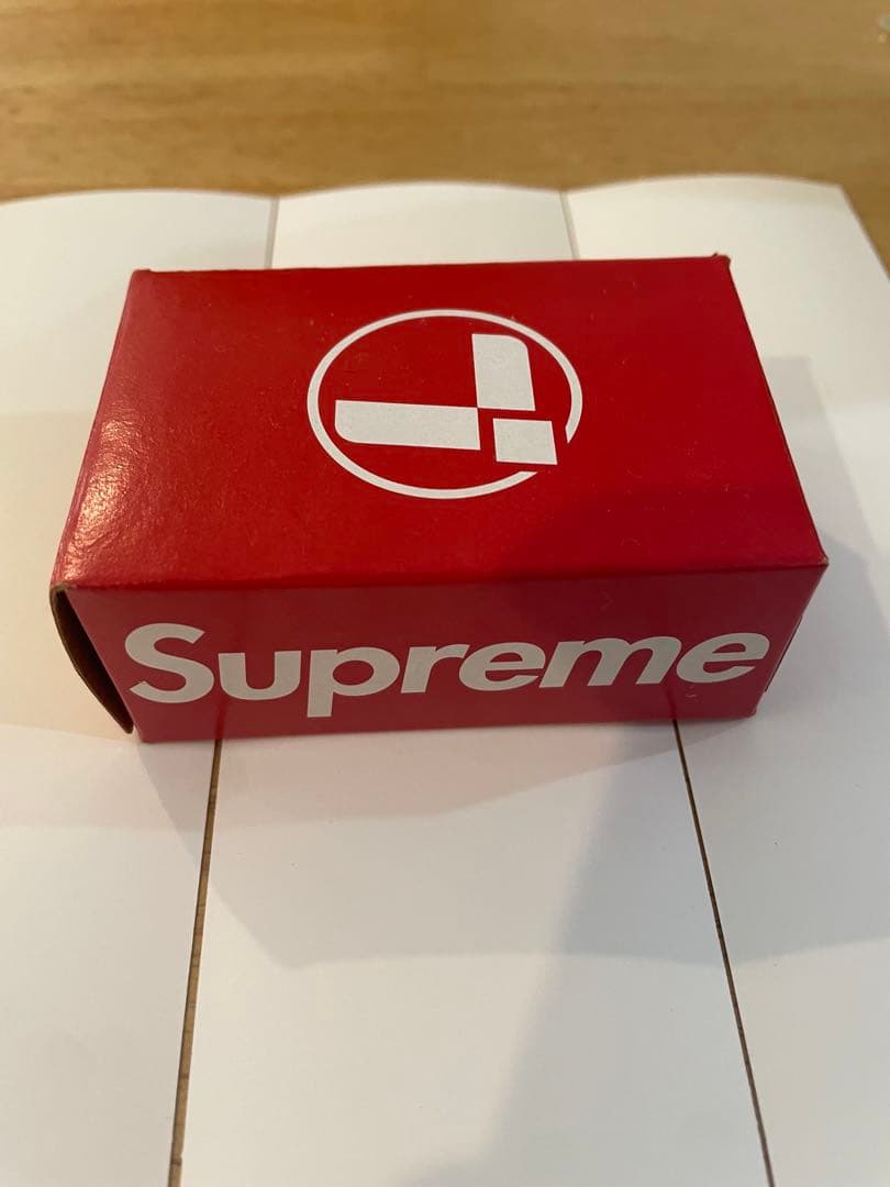 小物 SUPREME Leatherman Squirt PS4 Multitool