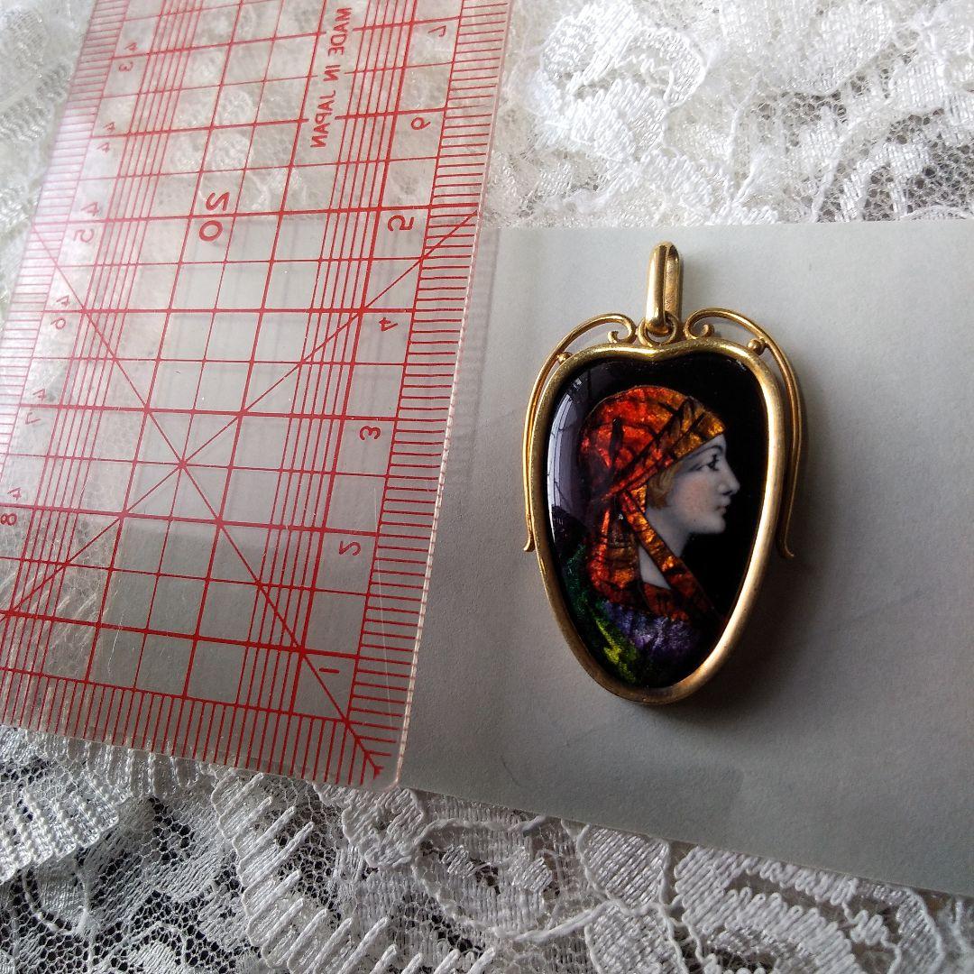 エマーユ　ペンダントヘッド