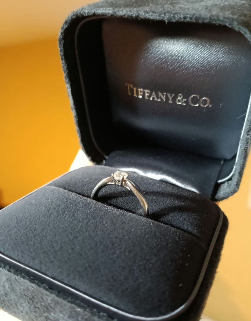【9号】Tiffany & Co. プラチナ ソリティアリング 0.24カラット