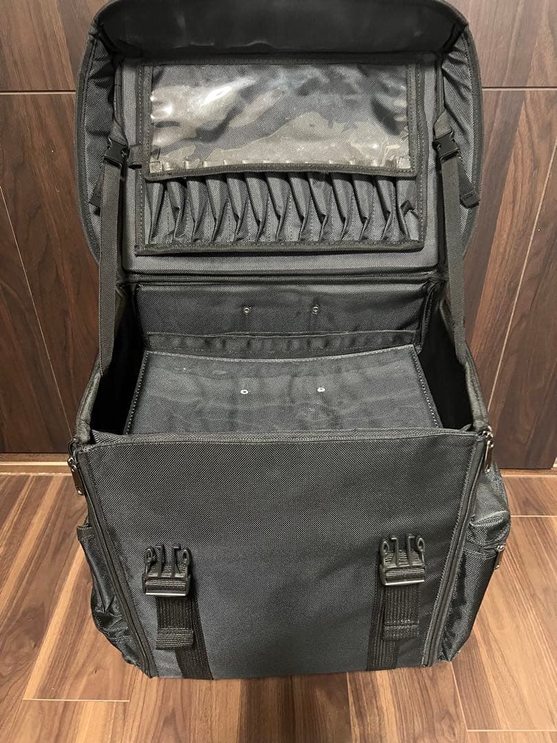 アーティストキャリア　　メイクボックス