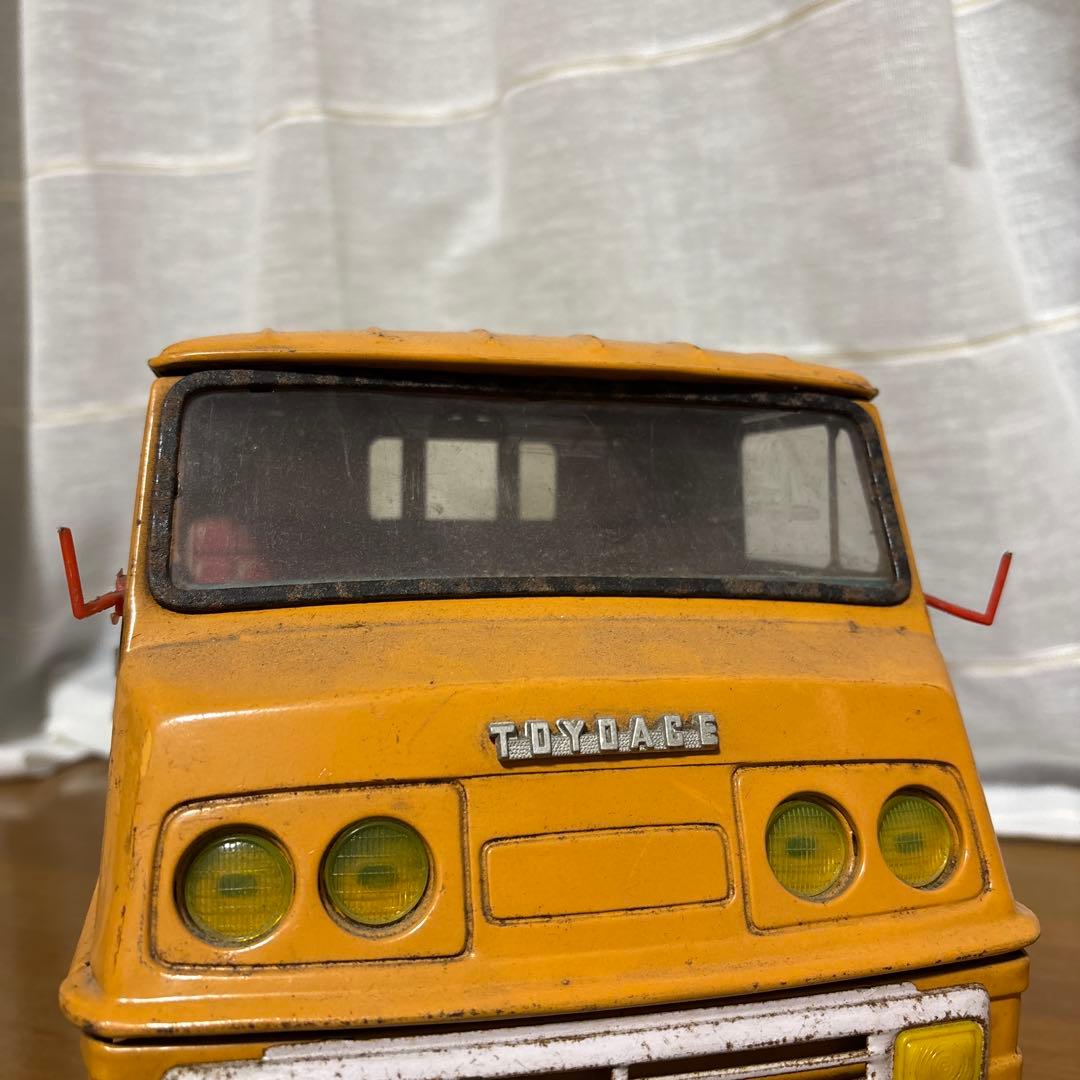 ブリキの車　ブリキのトラック　ブリキのおもちゃ　トヨエース　日通　日本通運
